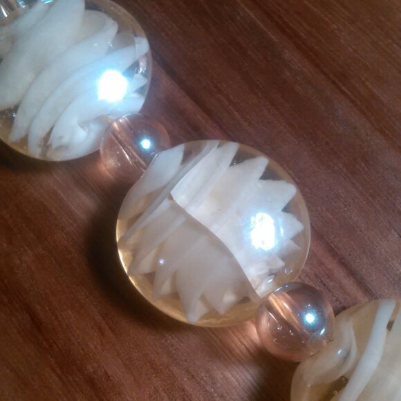 Champagne Color Murano Glass Beaded Silvertone Brass Necklace (20 to 22 Inch) - Picture 10 of 15